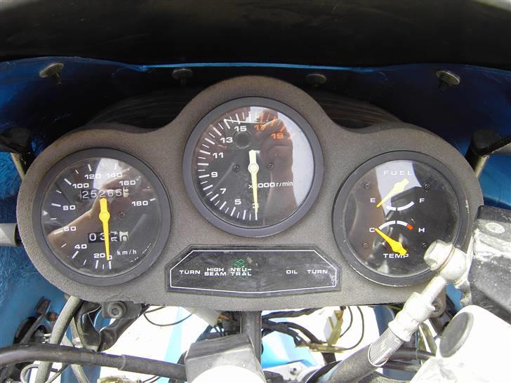 Suzuki GSX-R250 billede 4