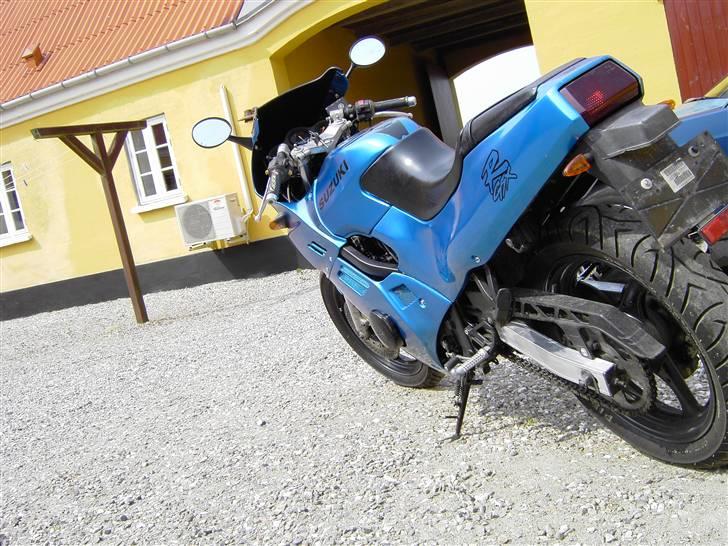 Suzuki GSX-R250 billede 6