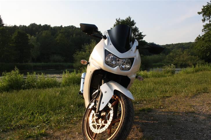 Kawasaki Ninja 250R (SOLGT) billede 5
