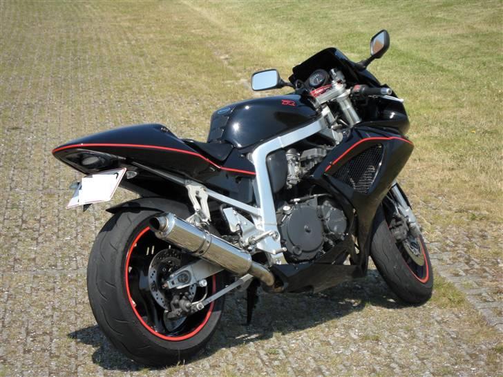 Suzuki GSXR 750 K7SP1 Rebuild (Solgt) billede 19