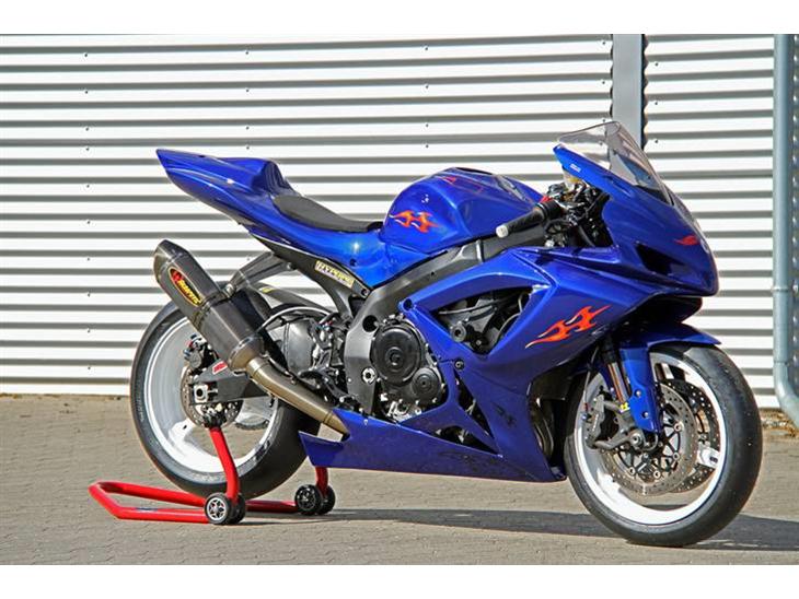 Suzuki GSX-R 750 Baneracer billede 1