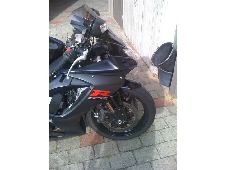 Suzuki GSXR 750 billede 1