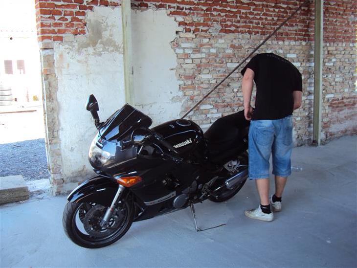 {{currentPhoto.altText}} billede {{currentPhoto.number}}