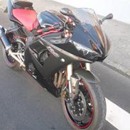 Yamaha yzf r6
