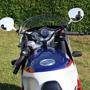Yamaha FZR 600 Us Solgt