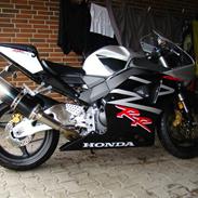 Honda cbr 954 RR (SOLGT)