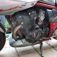Suzuki GSF650/S