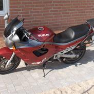 Suzuki gsx 750 f