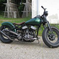 Harley Davidson WLC - Traditionel Bobber