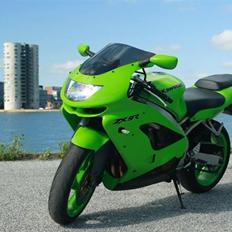Kawasaki ZX9R
