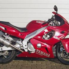 Yamaha yzf 600 R