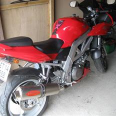 Suzuki sv 1000 s solgt