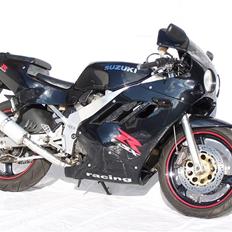 Suzuki GSXR 400 (Solgt)