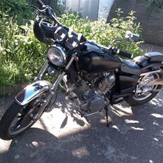 Yamaha xv 750 virago