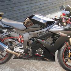 Yamaha yzf r6