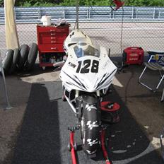 Yamaha r1 Banecykel "solgt"