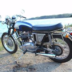 Triumph T 120 R