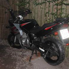 Suzuki GS 500F