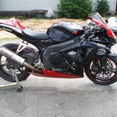 Suzuki gsxr 750