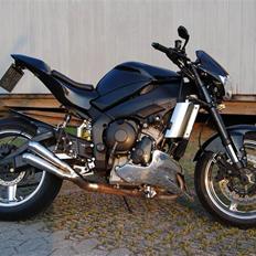 Yamaha R1 Streetfighter SOLGT