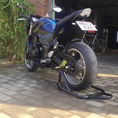 Kawasaki - Z750