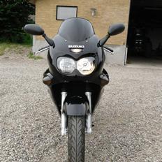 Suzuki GSX750F