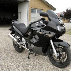 Suzuki GSX750F