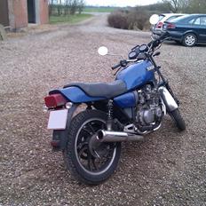 Yamaha           XJ 550 4V8 Type