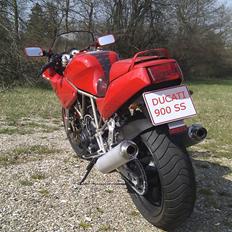 Ducati 900 SuperSport