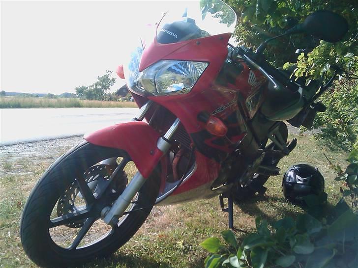 Honda CBR 125R ~DØD~ billede 9