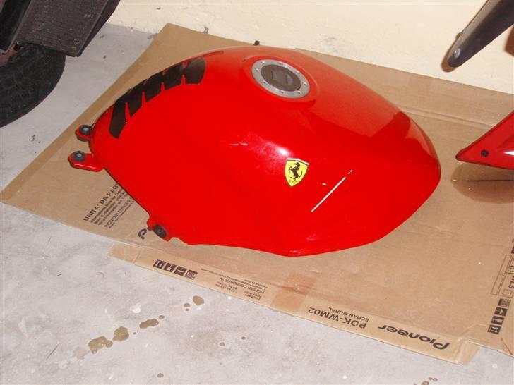 Suzuki RF 600 R billede 8