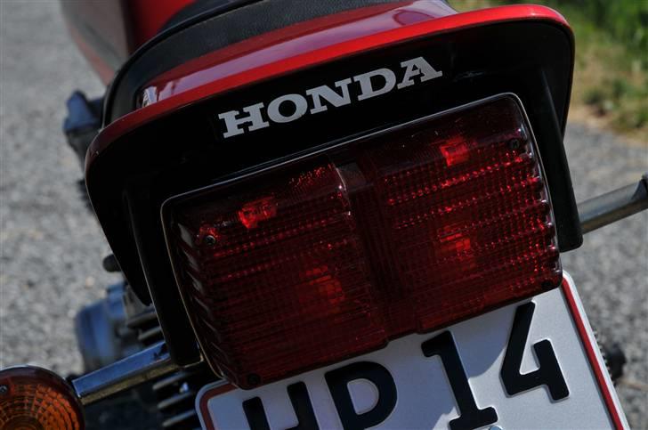 Honda CB 750 F - Navnet giver varme :) billede 4