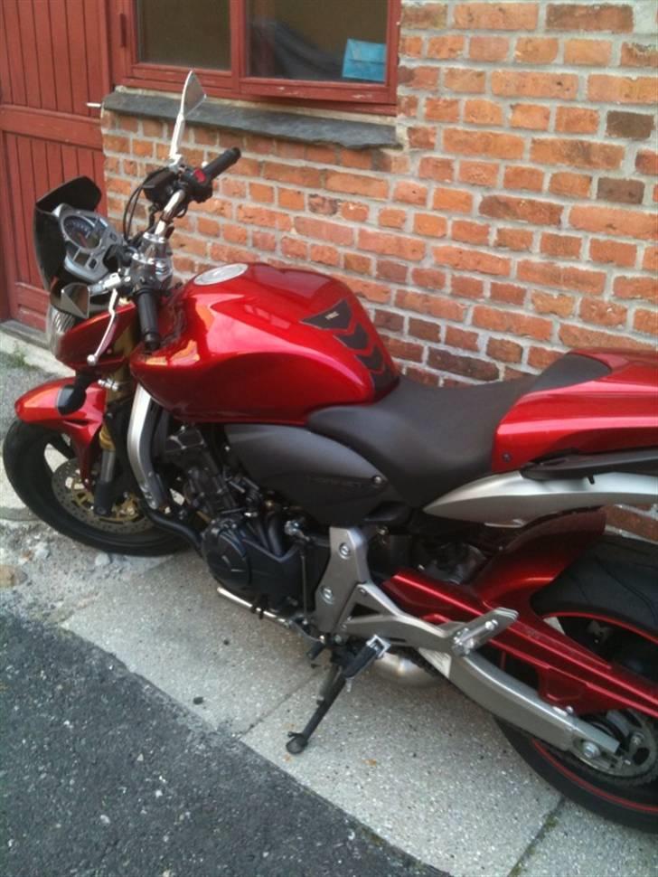 Honda CB 600 FA Hornet, SOLGT billede 3