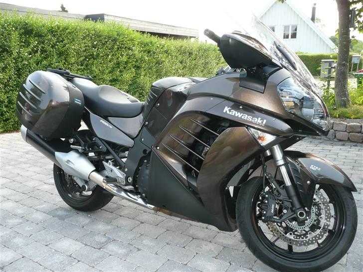 Kawasaki GTR 1400 billede 4