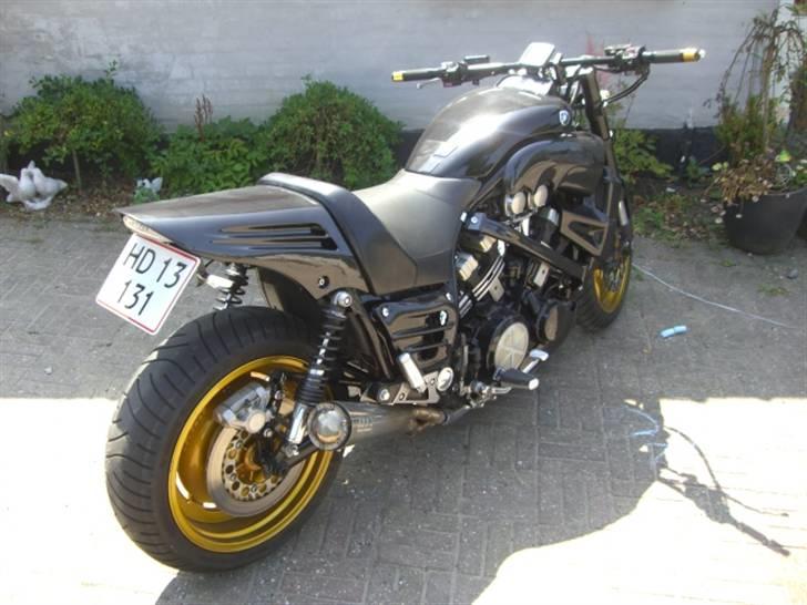 Yamaha v-max byttet billede 3