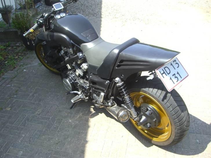 Yamaha v-max byttet billede 4