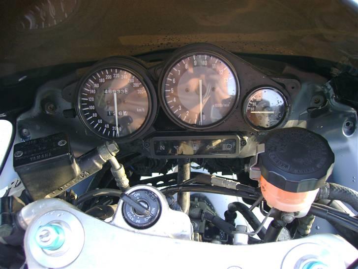 Yamaha YZF 1000 R SOLGT billede 10