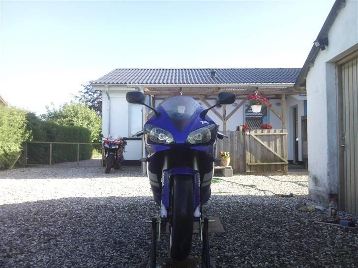 Yamaha YZF-R1 *stjålet* billede 2