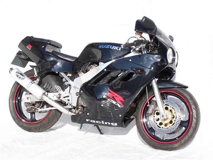 Suzuki GSXR 400 (Solgt) billede 1