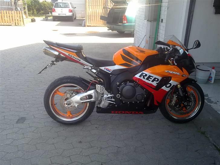 Honda CBR 1000 RR billede 1
