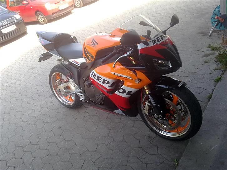 Honda CBR 1000 RR billede 2