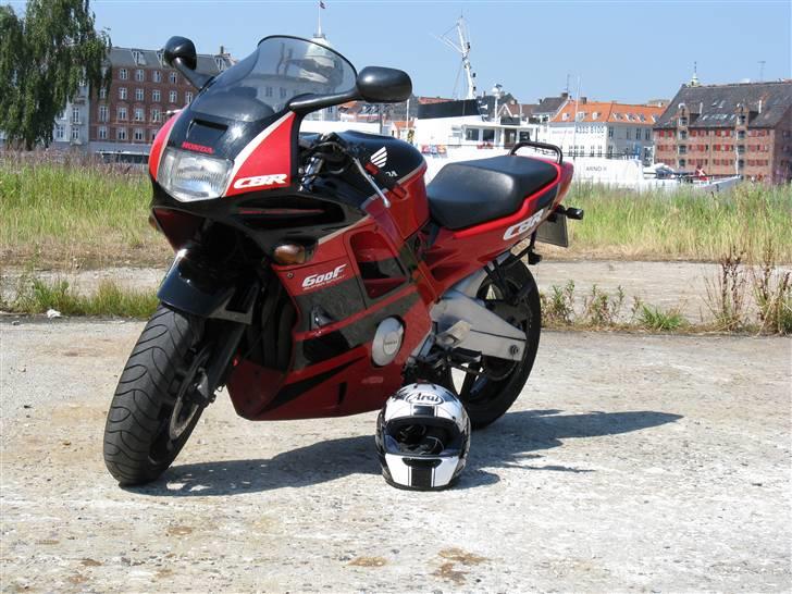 Honda CBR 600 F2 billede 1