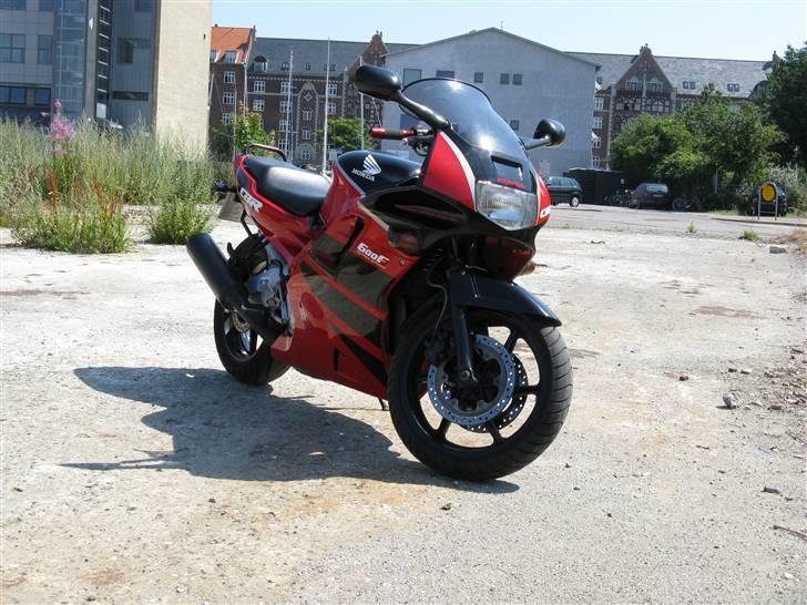 Honda CBR 600 F2 billede 2