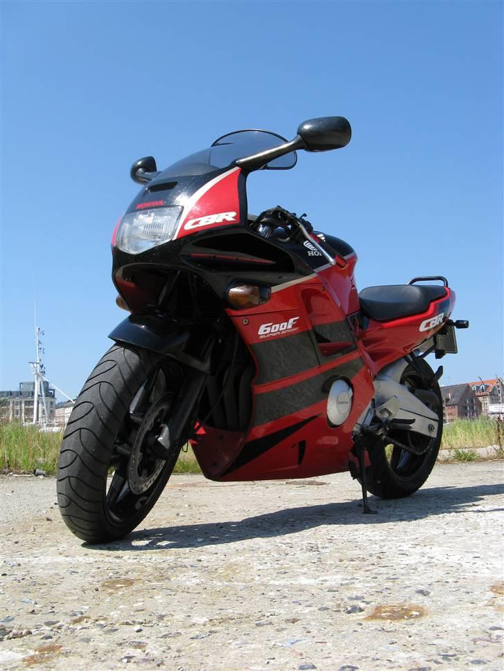 Honda CBR 600 F2 billede 4