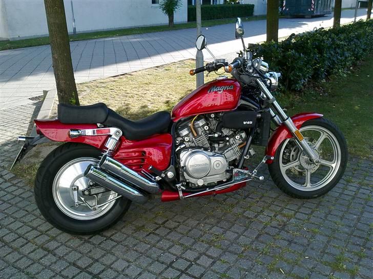 Honda Super magna vf 750 Billeder af mcer Uploaded af