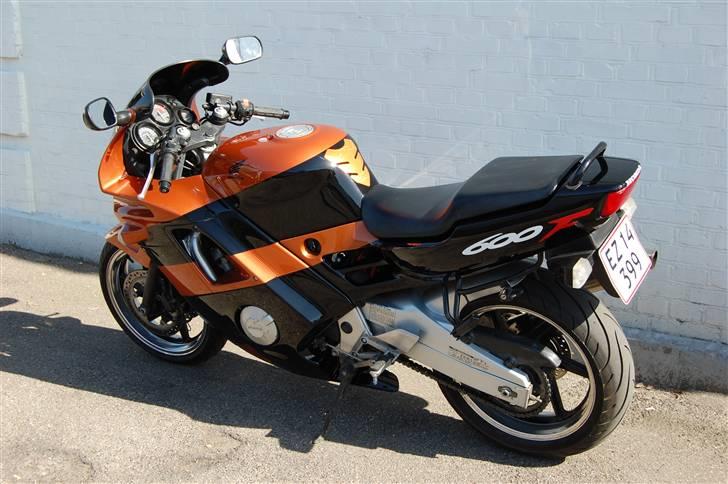 Honda CBR 600 F2 solgt! billede 3