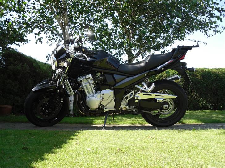 Suzuki GSF 1250 K8 (solgt) billede 14