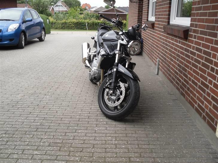 Suzuki GSF 1250 K8 (solgt) billede 19