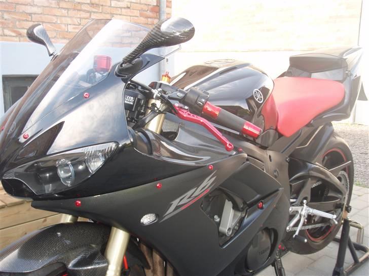 Yamaha yzf r6 billede 11