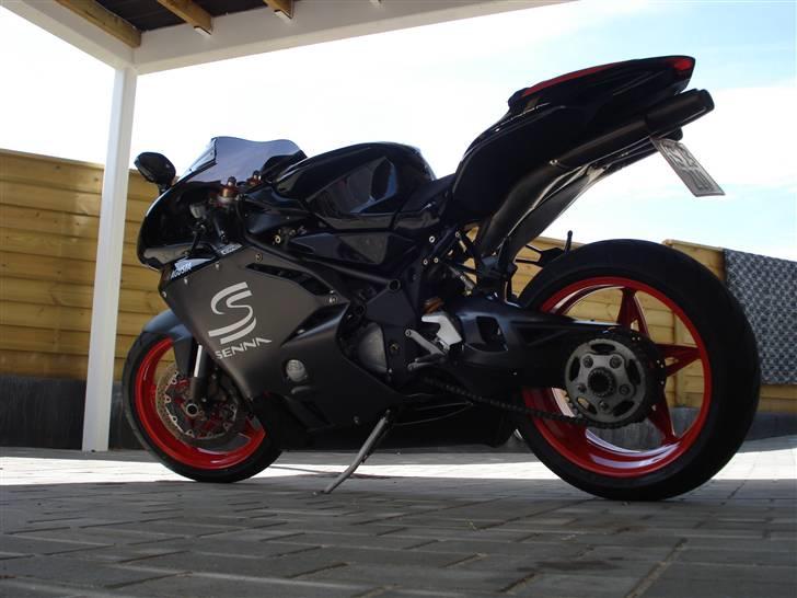 MV Agusta f4 750 billede 8